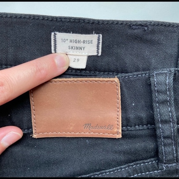 Madewell 10” High Rise Skinny Black Gold Piping - Picture 6 of 7